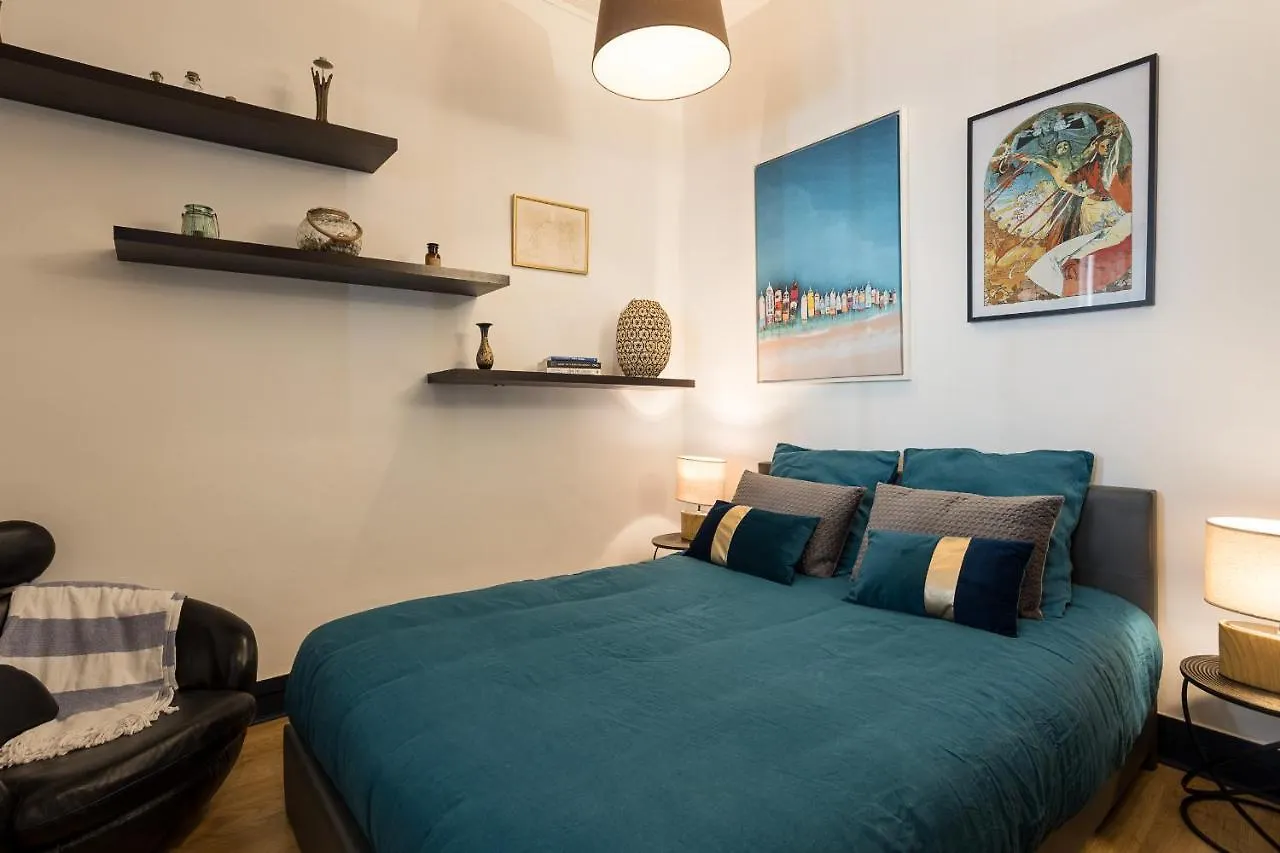 Villa Renee Valence  Apartment