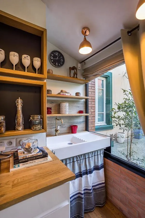 Apartment Villa Renee Valence
