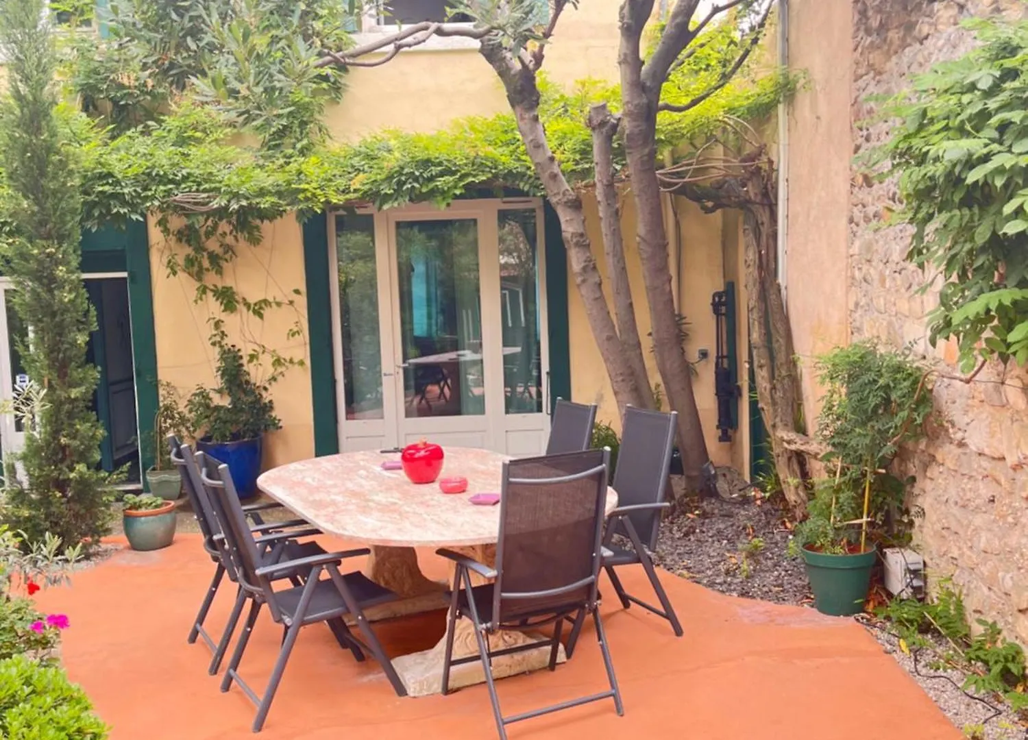 Apartment Villa Renee Valence